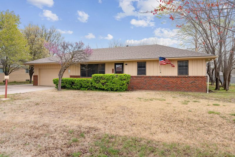 418 N Morris St, Rose Hill, KS 67133