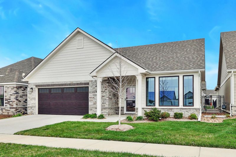 714 E Lexington, Andover, KS 67002