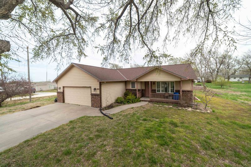 408 N Franklin St, Burns, KS 66840