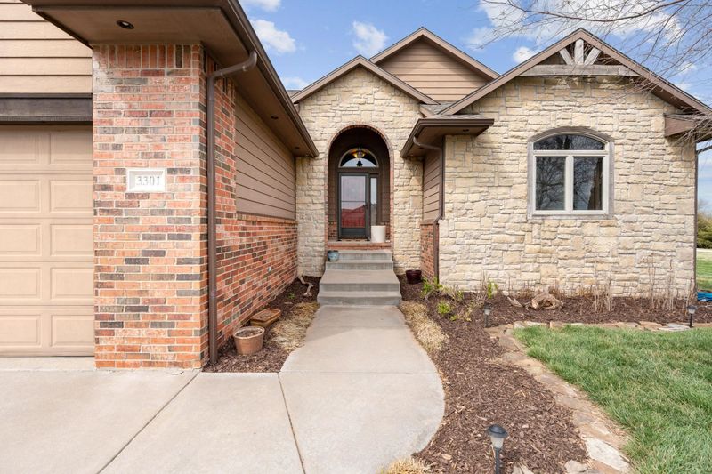 3301 S Deer Creek St, Goddard, KS 67052