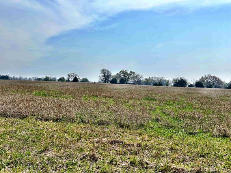 6801 E Edyth Dr, Derby, KS 67037