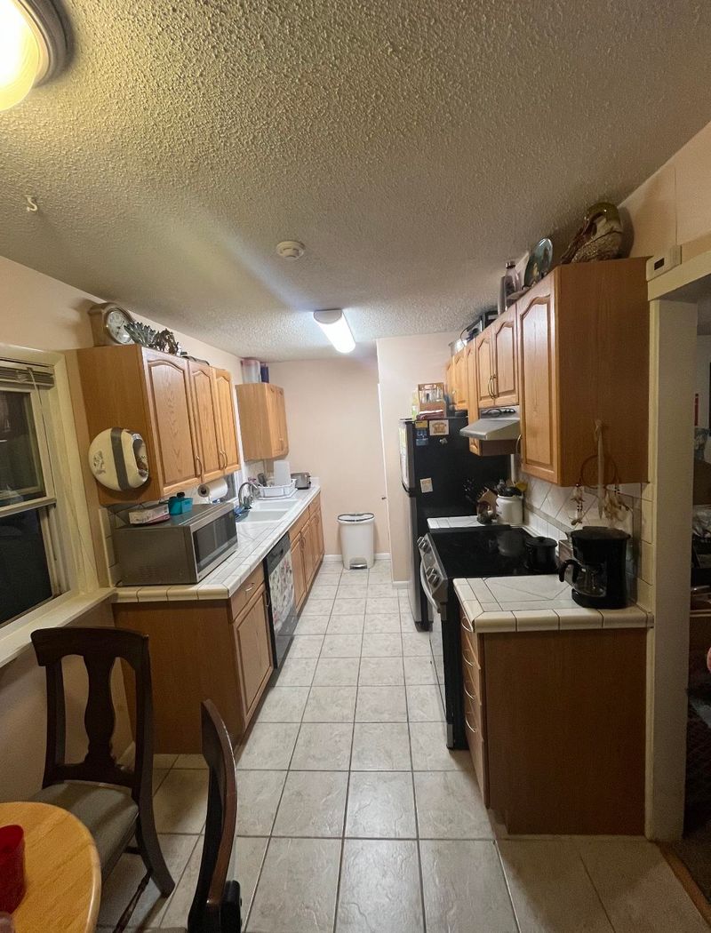 1408 E Berkeley Ave, Wichita, KS 67216