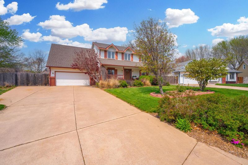 116 E Oak Meadows, Derby, KS 67037