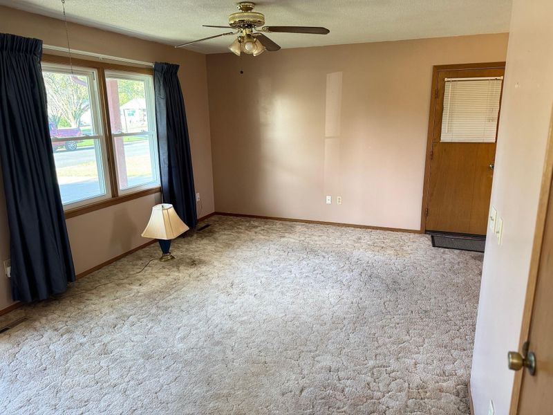 408 E Harvest Ln, Maize, KS 67101