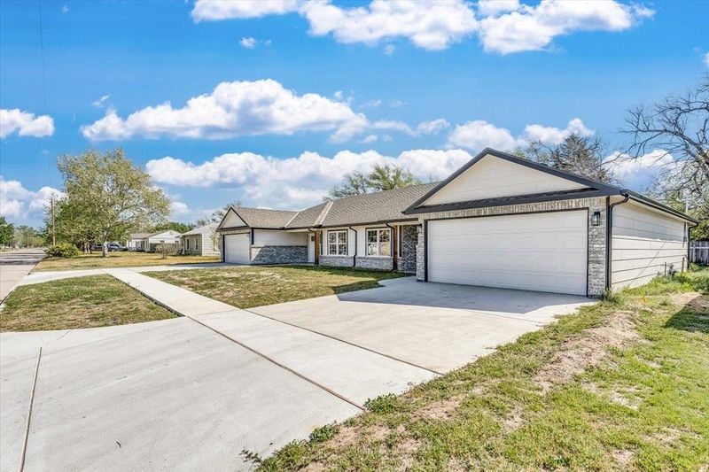 208 N Elder, Wichita, KS 67212