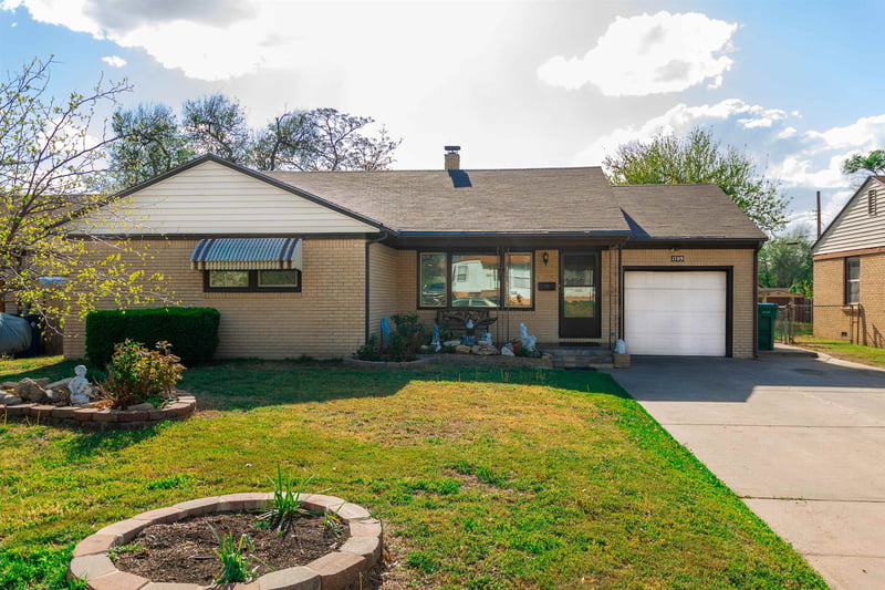1709 S Yale St, Wichita, KS 67218