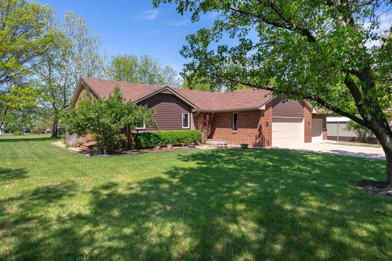 12203 E Fireside, Derby, KS 67037