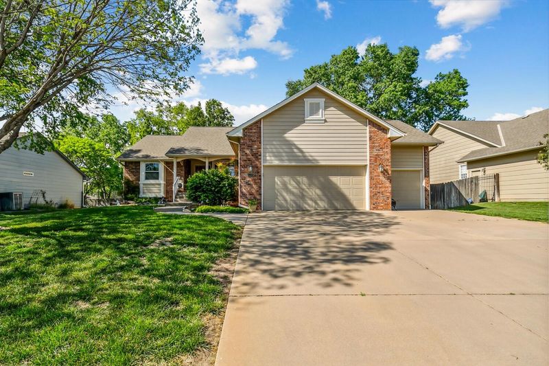 1313 N Broadmoor St, Derby, KS 67037