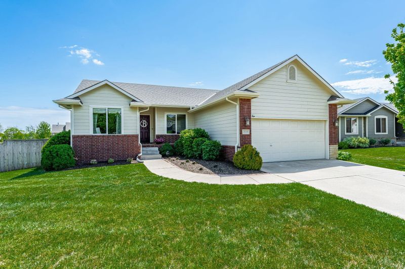 2519 E Lanners St, Wichita, KS 67219