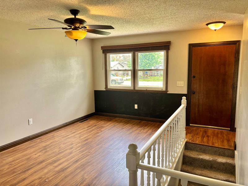 417 Circle Dr, Burrton, KS 67020