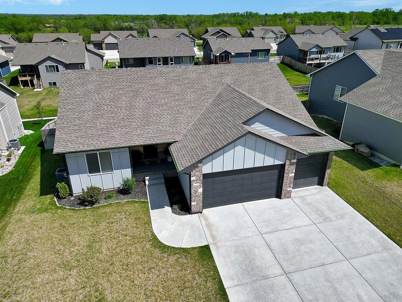 3115 E Reiss Ct, Park City, KS 67219