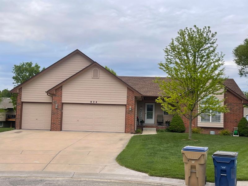824 Streamside Ln, Clearwater, KS 67026