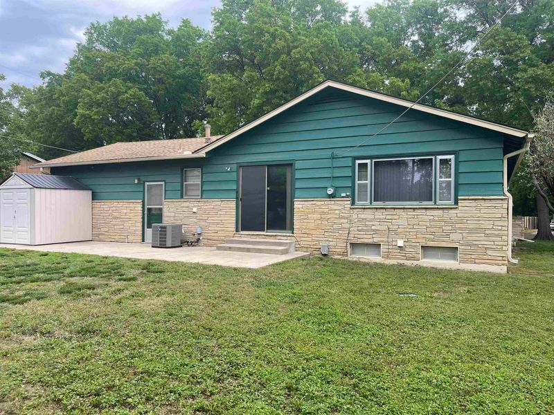 3713 E Clark Ct, Wichita, KS 67218