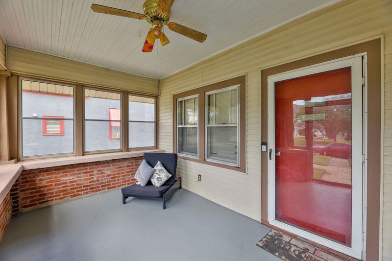 419 E Main St, Anthony, KS 67003