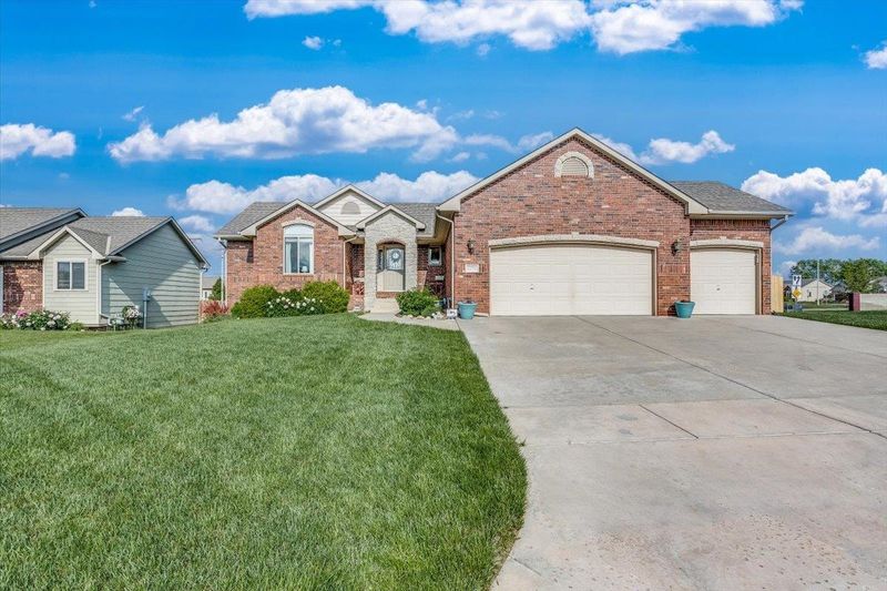 12736 E Cherry Creek Ct, Wichita, KS 67230