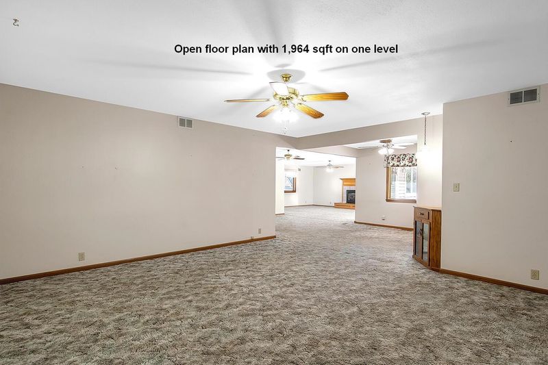15850 E Stratford Row, Wichita, KS 67230-6618
