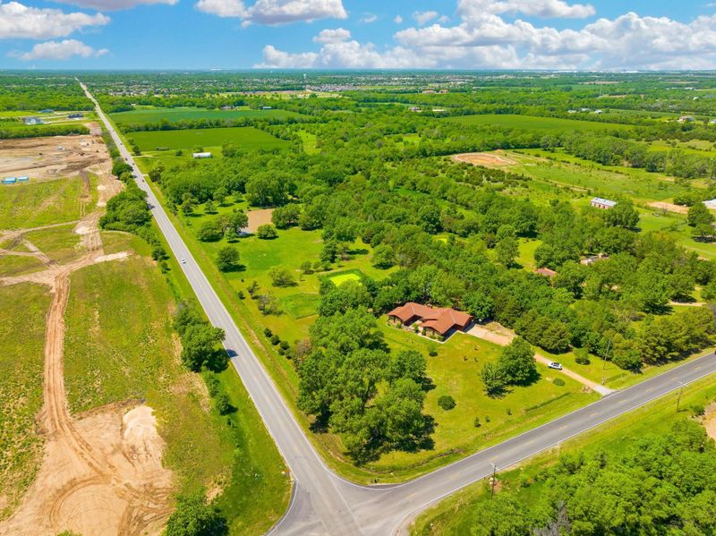 7935 S Greenwich Rd, Derby, KS 67037