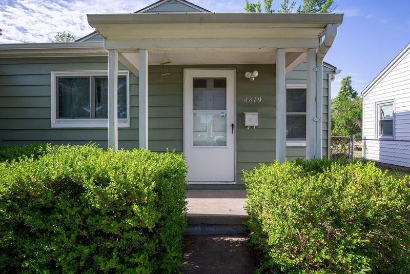 4819 E Murdock St, Wichita, KS 67208