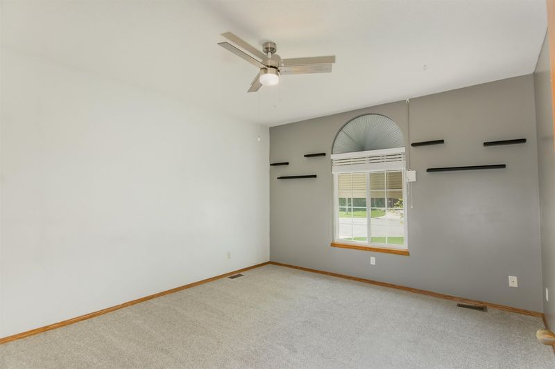 418 E Quail Ridge Ct, Mulvane, KS 67110