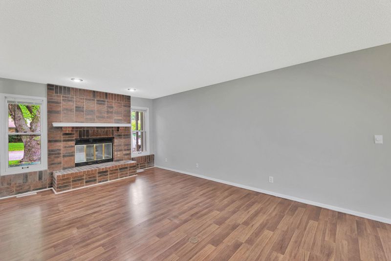 2126 S Capri Ln, Wichita, KS 67207