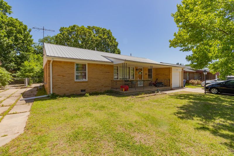 3701 E Skinner, Wichita, KS 67218