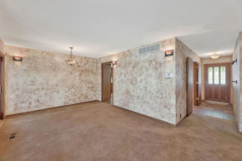 521 Janet St, Clearwater, KS 67026