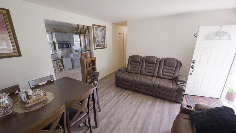 1822 E 50th St S, Wichita, KS 67216