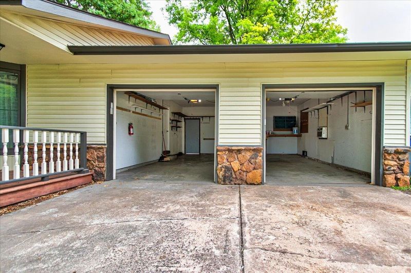 517 Marsha Dr, Andover, KS 67002