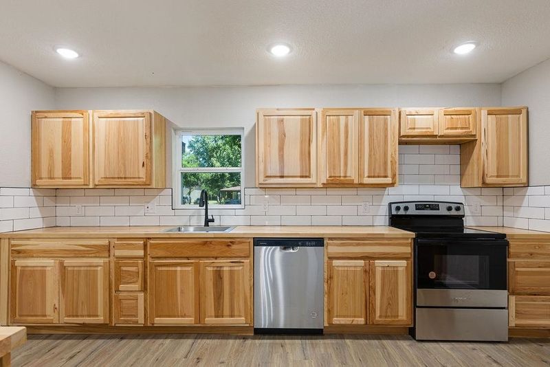 701 S Terrace Dr, Wichita, KS 67218
