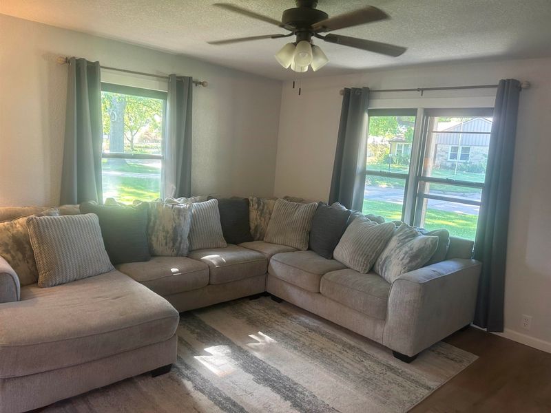 1623 E 11th, Winfield, KS 67156