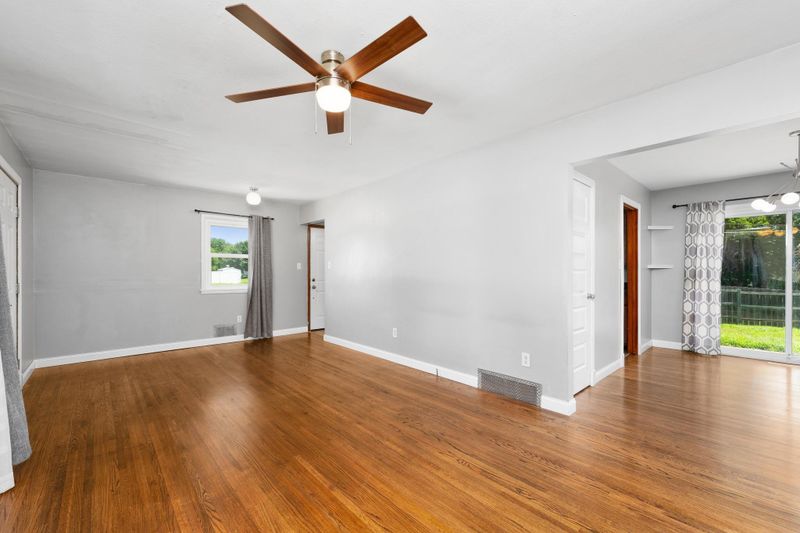 322 S Lakeview, Derby, KS 67037