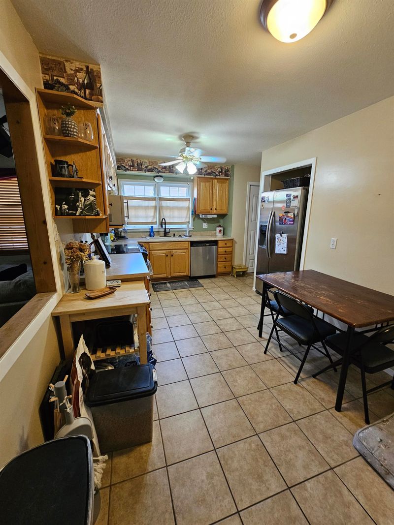 1339 N Pleasantview, Derby, KS 67037