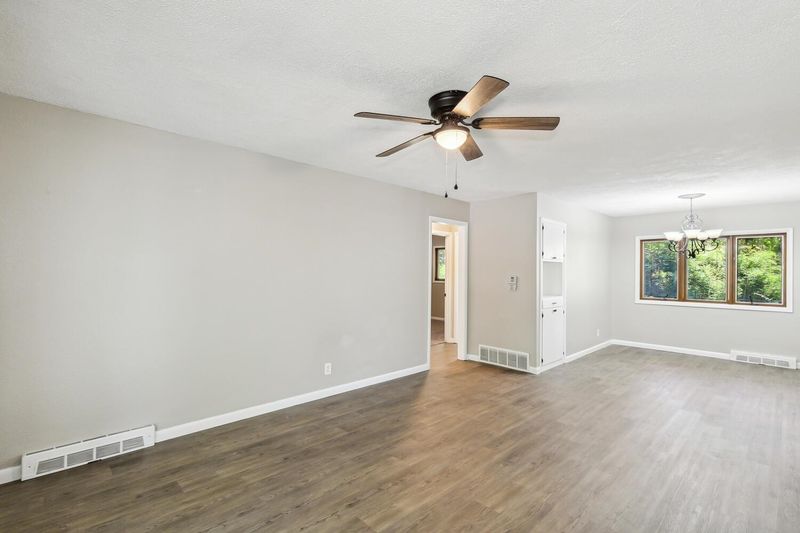 9911 W Hardtner Ave, Wichita, KS 67212