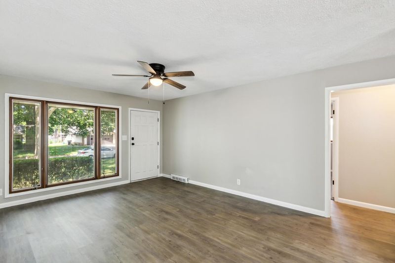 9911 W Hardtner Ave, Wichita, KS 67212