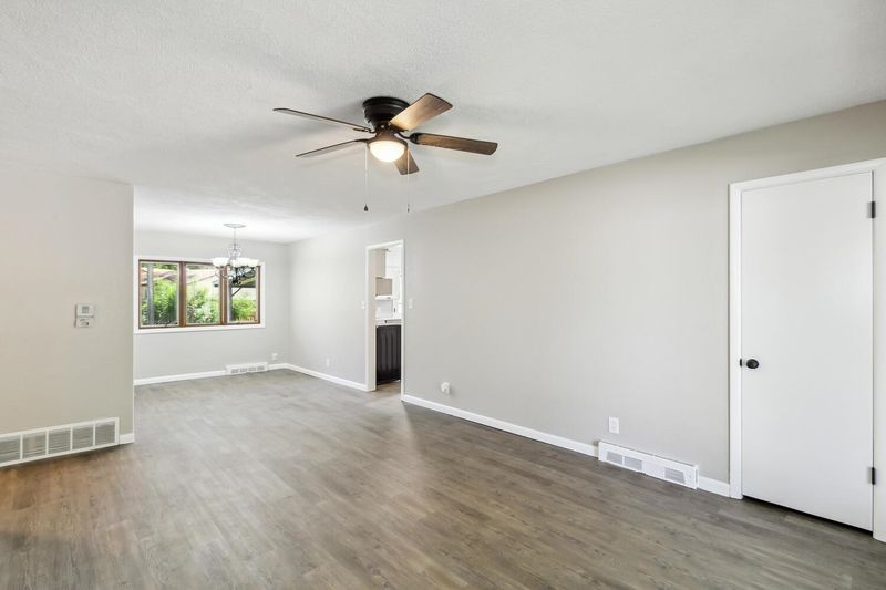 9911 W Hardtner Ave, Wichita, KS 67212