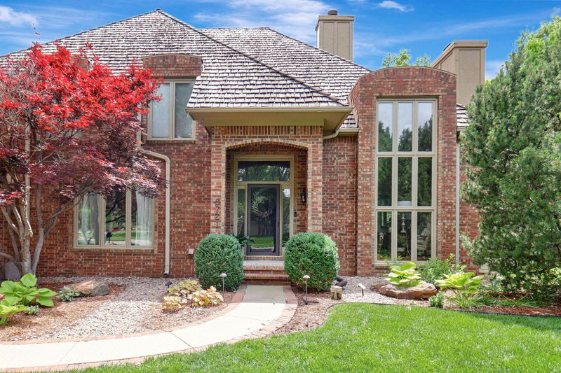 8721 E Shadowridge Cir, Wichita, KS 67226