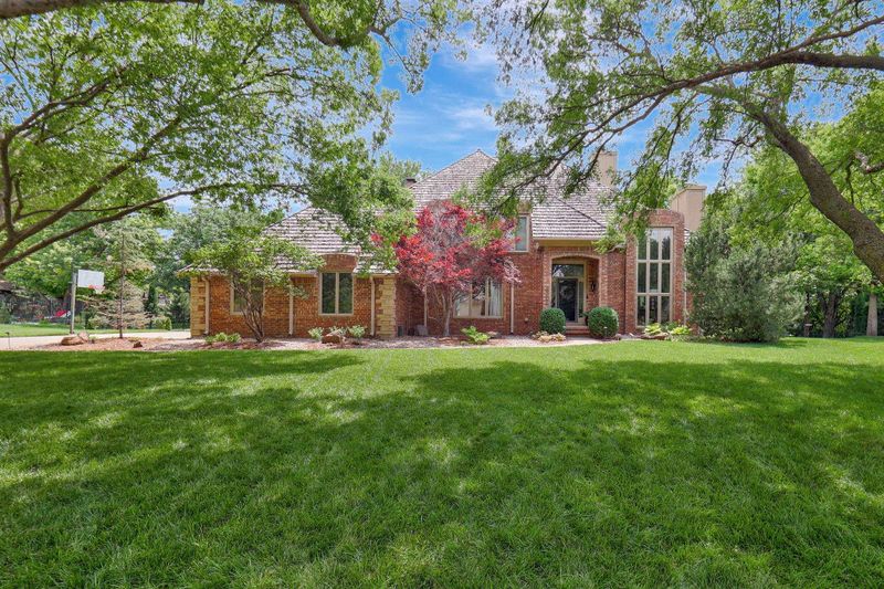 8721 E Shadowridge Cir, Wichita, KS 67226