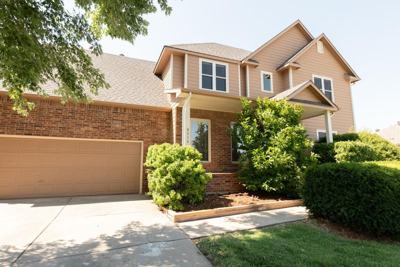 9514 E Pebblebrook St, Wichita, KS 67207