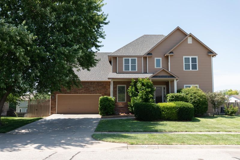 9514 E Pebblebrook St, Wichita, KS 67207