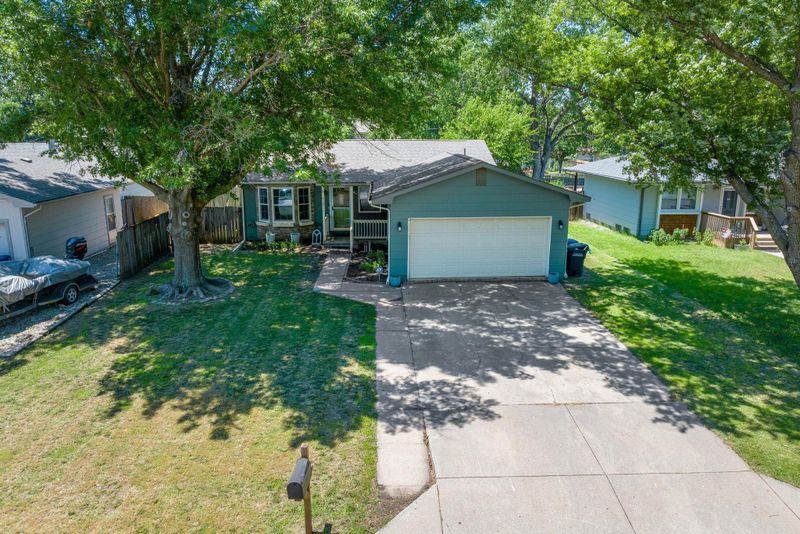 917 Alice St, Augusta, KS 67010