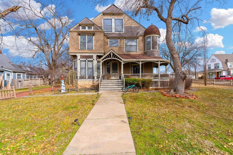 302 W 6th, Newton, KS 67114