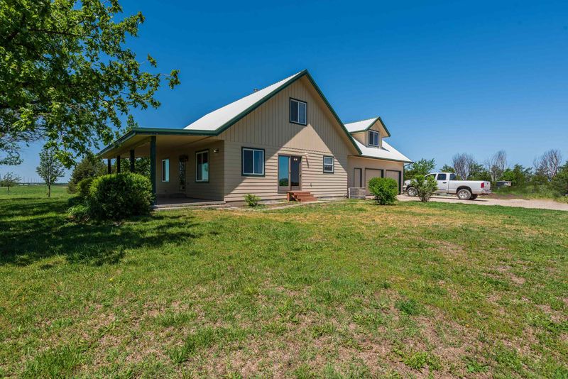 5913 S Anderson, Newton, KS 67114