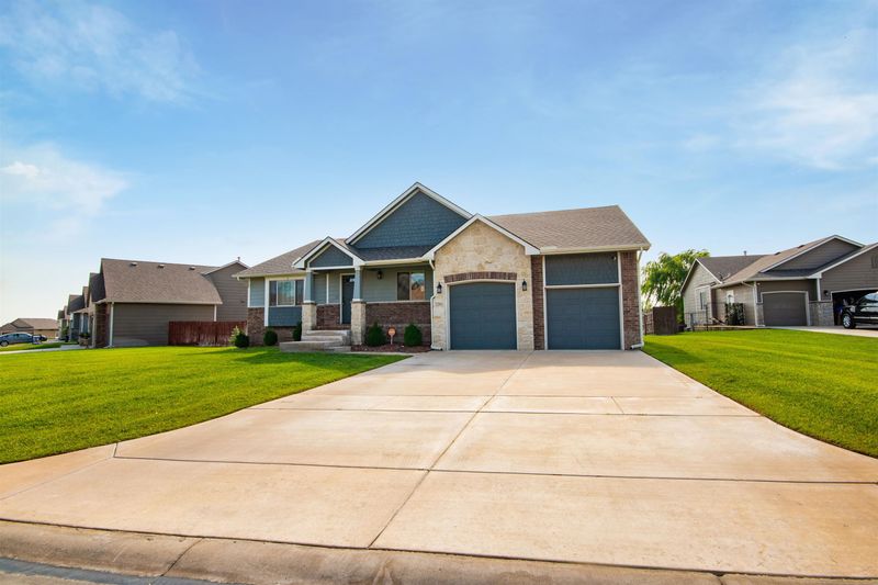2261 S Tara Falls Ct, Wichita, KS 67207