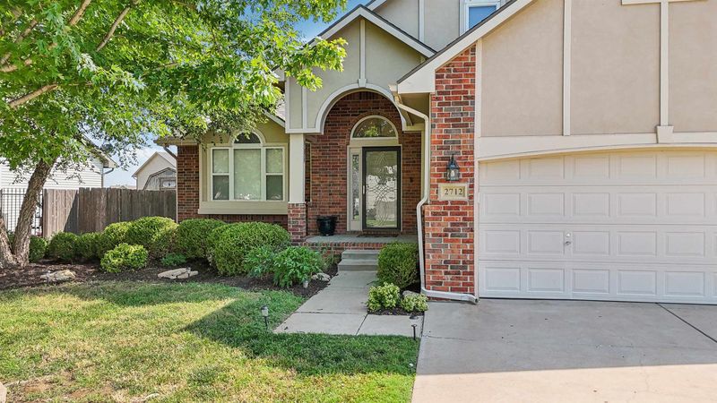 2712 Danbury Rd, Augusta, KS 67010