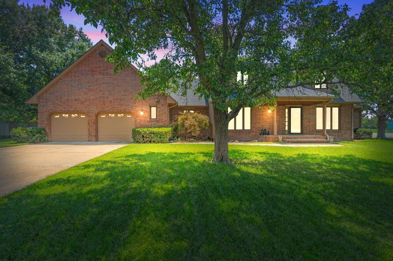 37 Circle Dr, Mulvane, KS 67110