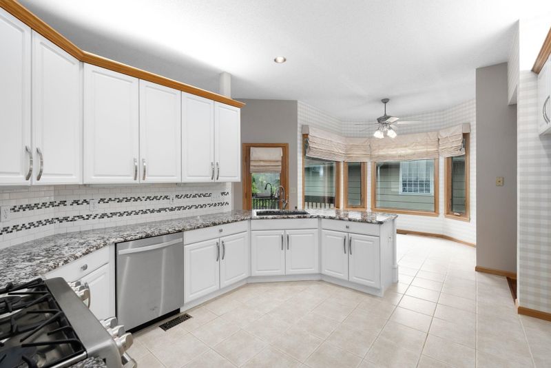 1522 W Highlander Ct, Andover, KS 67002