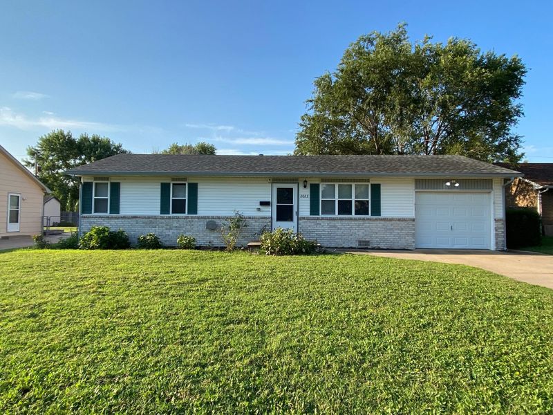 2023 E 53rd, Wichita, KS 67216