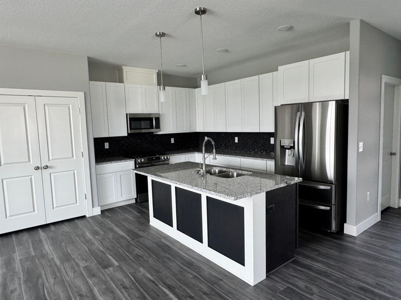 2721 E Ironstone St, Park City, KS 67219