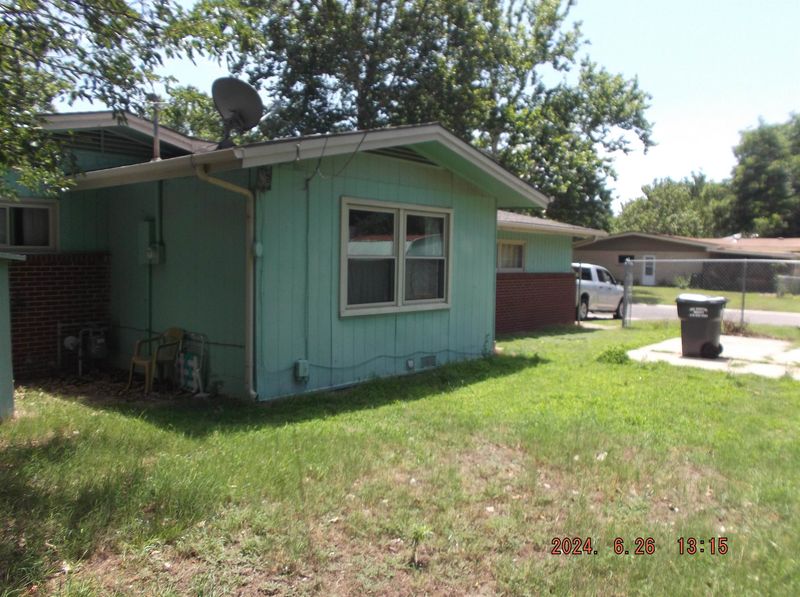 839 N Chipper, Wichita, KS 67212