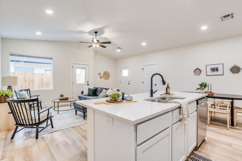 5729 E Bristol St, Bel Aire, KS 67220